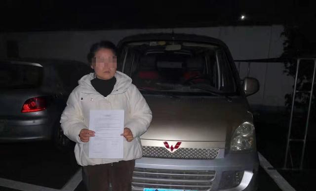 “黑校車(chē)”接送幼兒，阜陽(yáng)交警開(kāi)出萬(wàn)元罰單