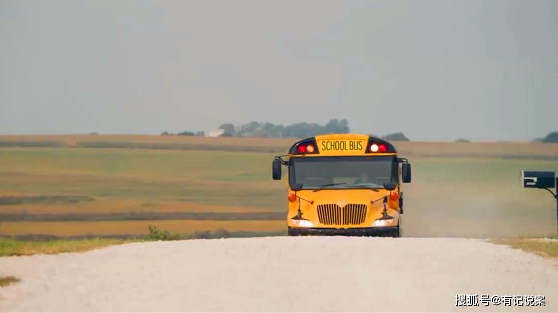 美國校車80年不變樣，無安全帶，卻安全70倍，2020年會變嗎